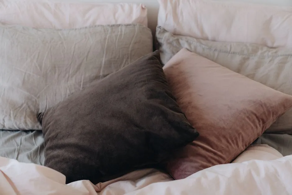 Linen vs Velvet Curtains: Light, Weight, and Care